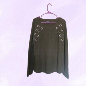 Freshman chunky ribbed metal/criss-cross details pullover sweater in olive green